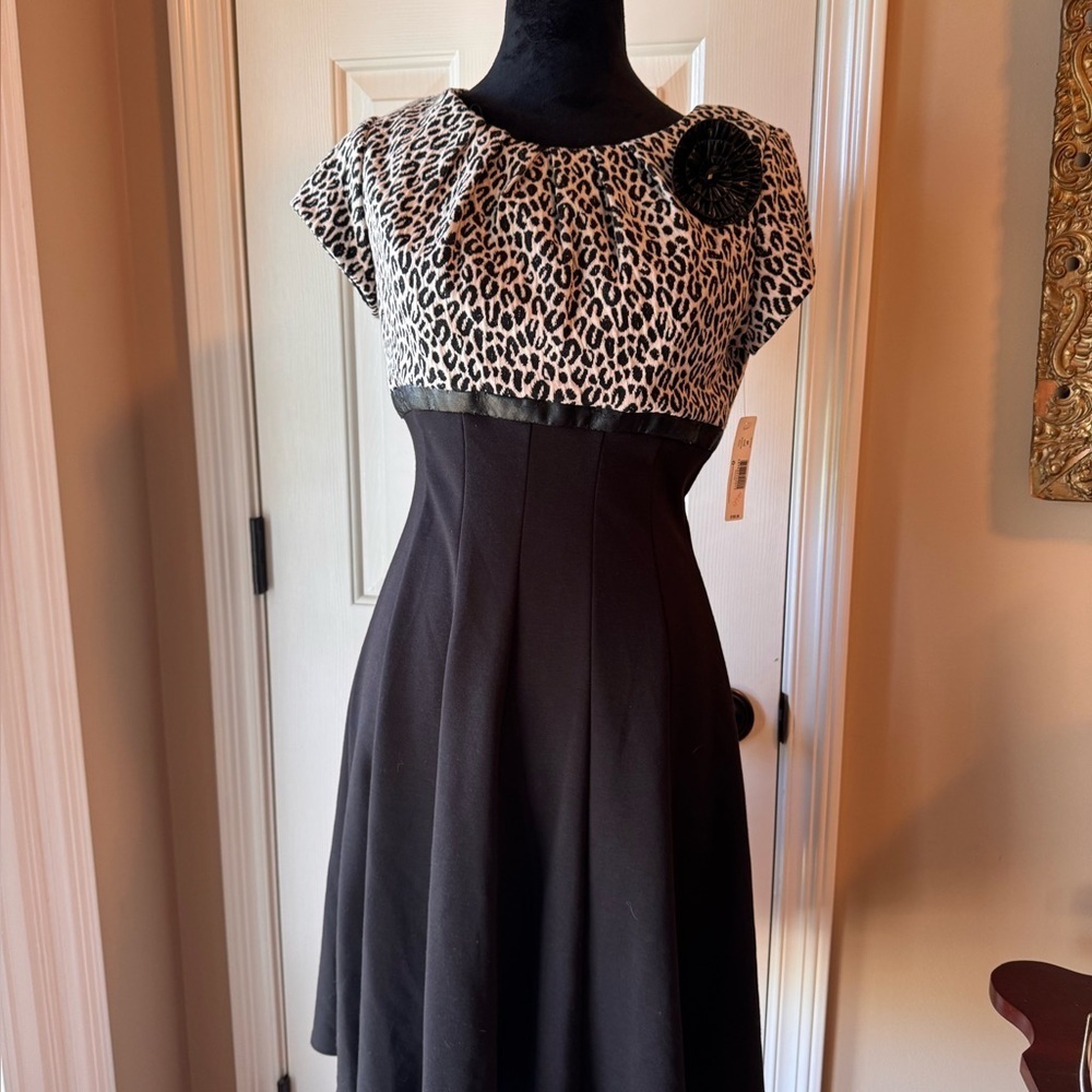 New Directions Black and Leopard Midi Dress